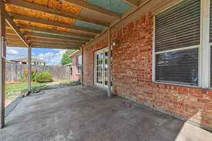 2808 Grandview Dr, Grand Prairie, TX 75052 - Photo 23