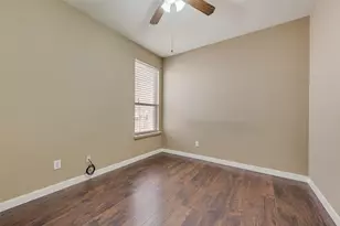 2808 Grandview Dr, Grand Prairie, TX 75052 - Photo 21