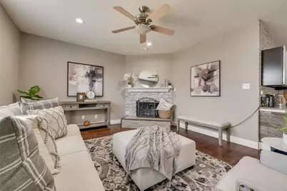 2808 Grandview Drive, Grand Prairie, TX 75052 - Photo 9