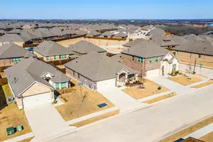 3309 Comal Dr, Little Elm, TX 75068 - Photo 3