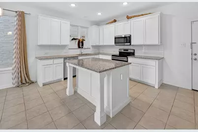 340 Oakbend Drive, Lewisville, TX 75067 - Photo 11