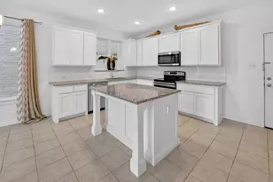 340 Oakbend Dr, Lewisville, TX 75067 - Photo 11