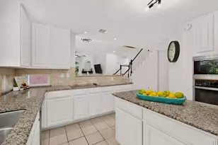 3400 Paint Brush Ln, Bedford, TX 76021 - Photo 11