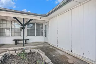 6913 W Cleburne Rd, Fort Worth, TX 76133 - Photo 21