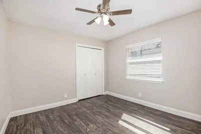 6913 W Cleburne Road, Fort Worth, TX 76133 - Photo 17