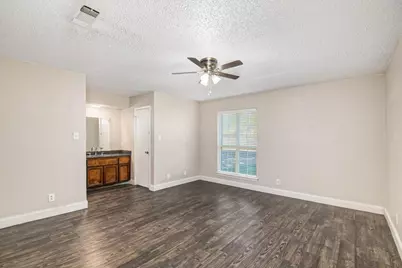 6913 W Cleburne Road, Fort Worth, TX 76133 - Photo 13