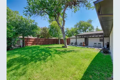 2613 Ramblewood Drive, Carrollton, TX 75006 - Photo 23