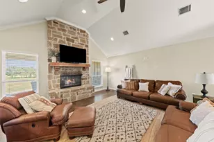 638 County Rd 337, Rosebud, TX 76570 - Photo 3