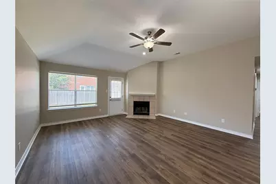 103 Santa Fe Trail, Justin, TX 76247 - Photo 5
