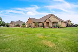 12286 N Emerald Ranch Ln, Forney, TX 75126 - Photo 3