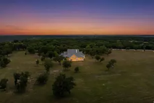 628 County Rd 1040, Clifton, TX 76634 - Photo 5