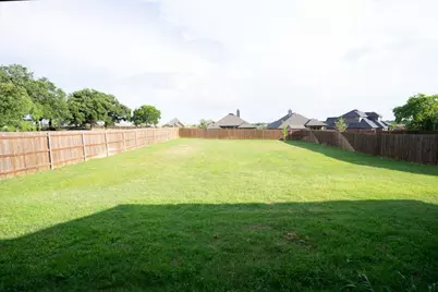 201 W 4th Street, Keene, TX 76059 - Photo 27