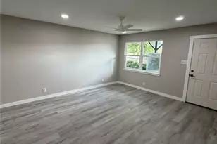 1317 Ross Ln, Granbury, TX 76048 - Photo 3