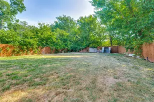 207 Ennis St, Waxahachie, TX 75165 - Photo 23