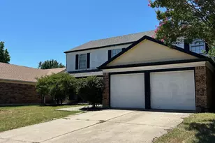2319 Abbington Ln, Grand Prairie, TX 75052 - Photo 1