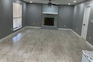 2319 Abbington Ln, Grand Prairie, TX 75052 - Photo 5