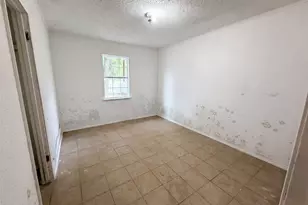 2210 Ben Hur St, Dallas, TX 75253 - Photo 11