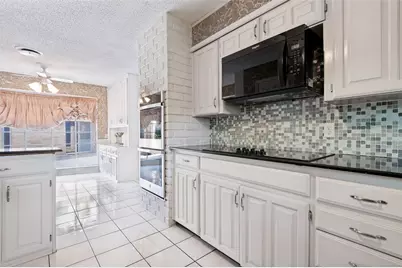 6101 Circleview Drive, Haltom City, TX 76180 - Photo 11