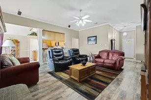 135 Honeysuckle Dr, Justin, TX 76247 - Photo 5