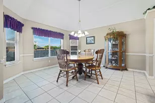 135 Honeysuckle Dr, Justin, TX 76247 - Photo 9