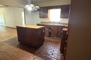 2800 24th St, Fort Worth, TX 76106 - Photo 5