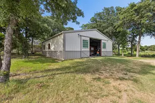 5401 Hidden Valley Ct, Mansfield, TX 76063 - Photo 35