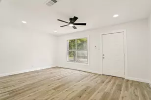 1211 E Virginia St, McKinney, TX 75069 - Photo 3