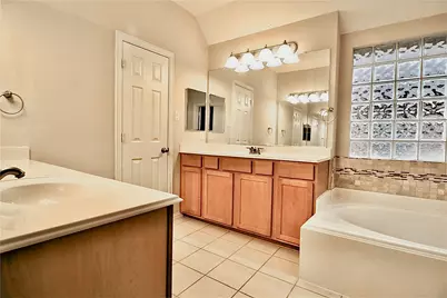 9829 Lightcatcher Drive, Plano, TX 75025 - Photo 15