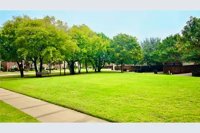 9829 Lightcatcher Drive, Plano, TX 75025 - Photo 33