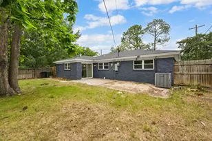 861 Woodcrest Dr, Hurst, TX 76053 - Photo 17