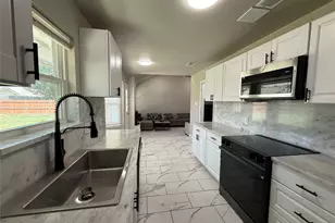 109 Colony Dr, Arlington, TX 76002 - Photo 5