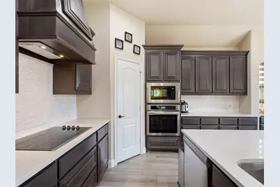 521 Ridgewater Trail, Fort Worth, TX 76131 - Photo 7