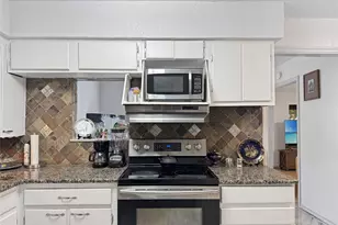 4111 Vanette Ln, Dallas, TX 75216 - Photo 7