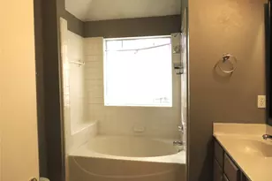 6034 Maple Leaf Dr, Arlington, TX 76017 - Photo 15
