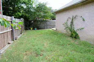 6034 Maple Leaf Dr, Arlington, TX 76017 - Photo 27