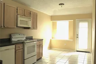 6034 Maple Leaf Dr, Arlington, TX 76017 - Photo 7
