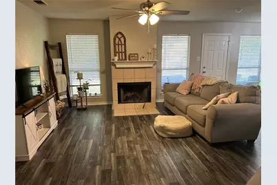 605 N Avenue D, Springtown, TX 76082 - Photo 3