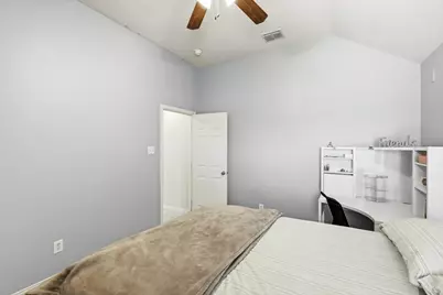 9050 Dillon Trail, Irving, TX 75063 - Photo 23