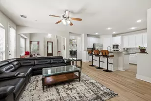 9050 Dillon Trail, Irving, TX 75063 - Photo 9