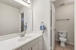 9050 Dillon Trail, Irving, TX 75063 - Photo 23
