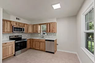 178 Indian Gap Dr, Mabank, TX 75156 - Photo 5