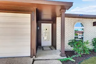 555 Hawthorne Dr, Allen, TX 75002 - Photo 1
