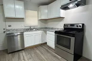 909 E Ann Arbor Ave, Dallas, TX 75216 - Photo 1