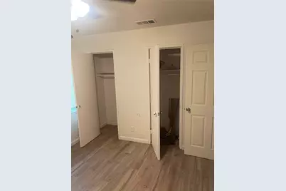 909 E Ann Arbor Avenue, Dallas, TX 75216 - Photo 7