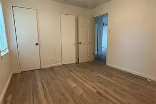 909 E Ann Arbor Ave, Dallas, TX 75216 - Photo 13