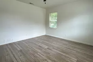 909 E Ann Arbor Ave, Dallas, TX 75216 - Photo 7