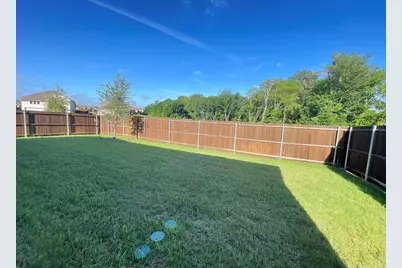 8413 Butterfly Lane, McKinney, TX 75071 - Photo 17