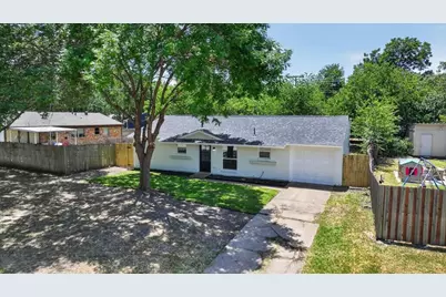 205 Summercrest Boulevard, Burleson, TX 76028 - Photo 33