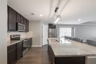 1429 Tall Pine Way, Fort Worth, TX 76112 - Photo 5