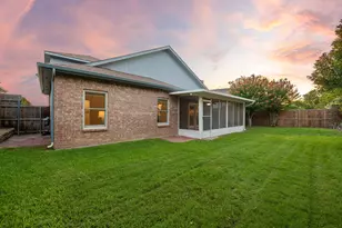18311 Justice Ln, Dallas, TX 75287 - Photo 3